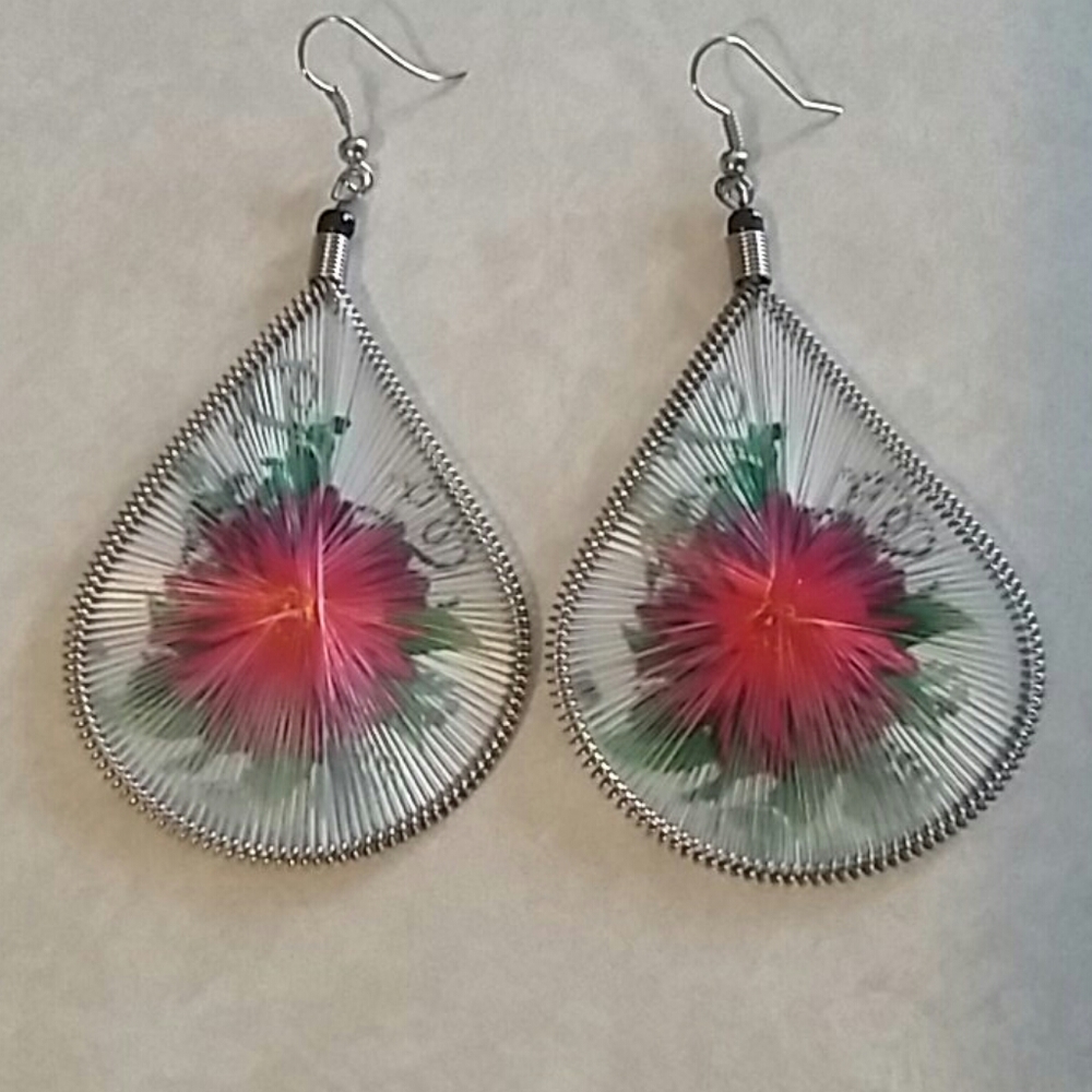 4/$20🎀 Drop Thread Earrings - Picture 4 of 5
